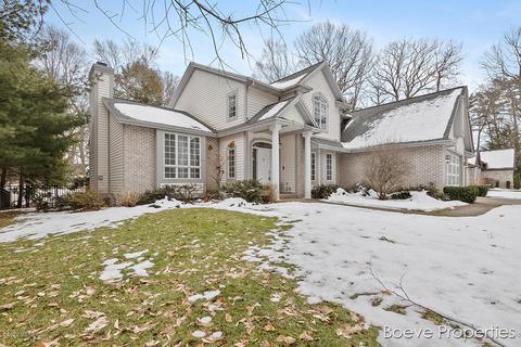 7410 Pine Bluff Dr, Spring Lake, MI 49456 photo 2