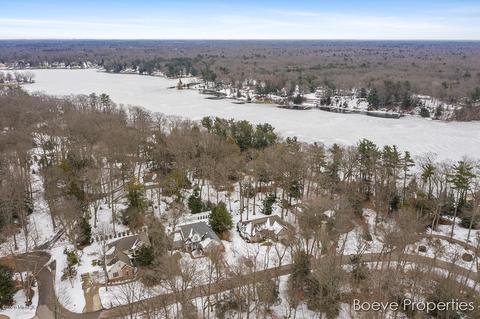 7410 Pine Bluff Dr, Spring Lake, MI 49456 photo 30