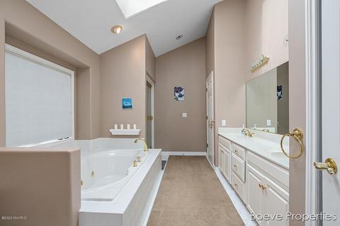 7410 Pine Bluff Dr, Spring Lake, MI 49456 photo 11