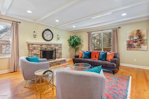 1239 Oakhampton Rd, Holland, MI 49424 photo 17