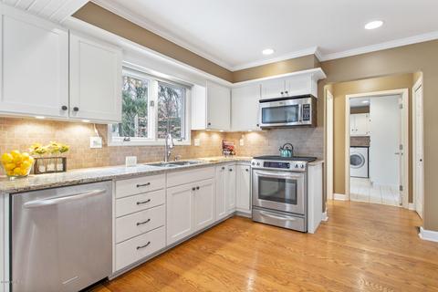 1239 Oakhampton Rd, Holland, MI 49424 photo 13