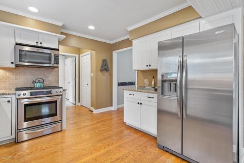 1239 Oakhampton Rd, Holland, MI 49424 photo 12