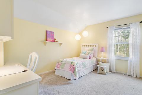 1239 Oakhampton Rd, Holland, MI 49424 photo 24