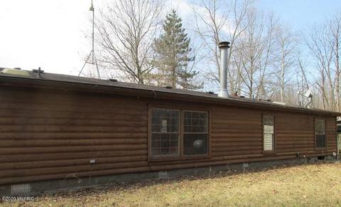 11522 N Lakeside Trl, Shepherd, MI 48883 photo 4