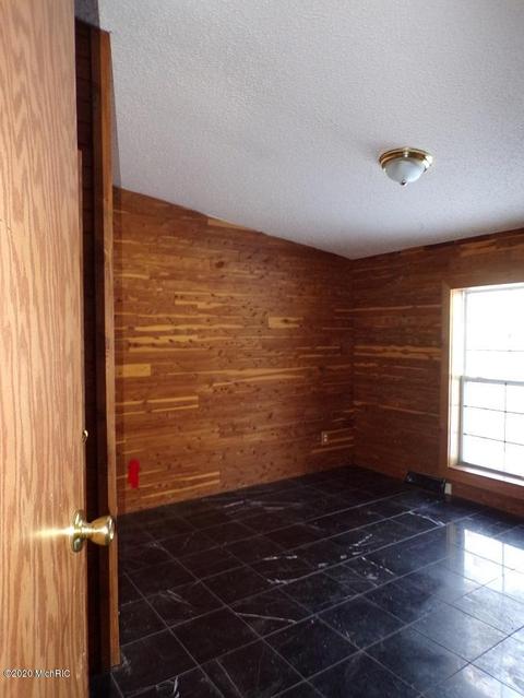 11522 N Lakeside Trl, Shepherd, MI 48883 photo 10