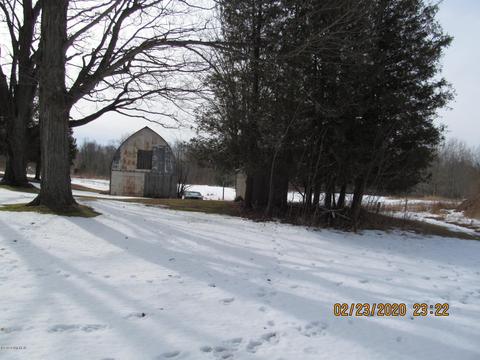 1895 N Wilson Rd, Mears, MI 49436 photo 11