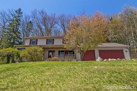 1685 Gee Dr SE, Lowell, MI 49331 photo 3