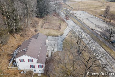 1685 Gee Dr SE, Lowell, MI 49331 photo 35