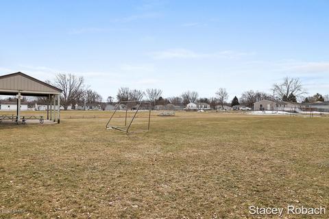 1685 Gee Dr SE, Lowell, MI 49331 photo 31