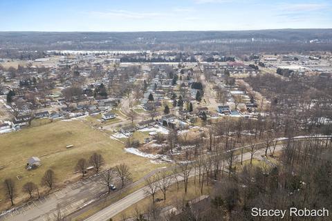1685 Gee Dr SE, Lowell, MI 49331 photo 38