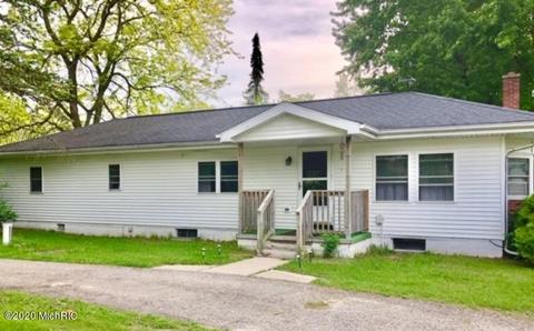 7480 N Waldron Rd, Jerome, MI 49249 photo 2
