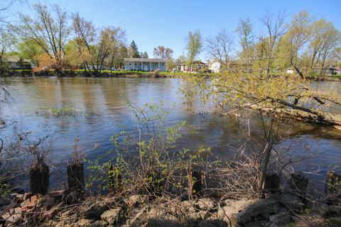 116 River Dr, Three Rivers, MI 49093 photo 3