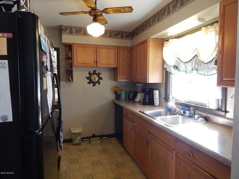 1301 E Hatch St, Sturgis, MI 49091 photo 16