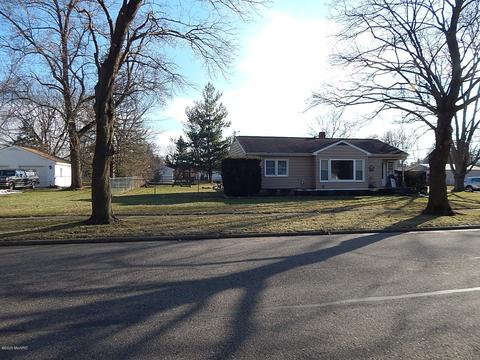 1301 E Hatch St, Sturgis, MI 49091 photo 4