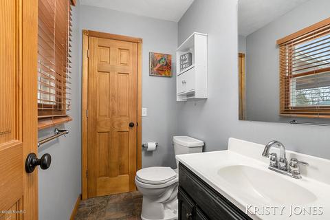 4082 Ann Ct, Dorr, MI 49323 photo 8