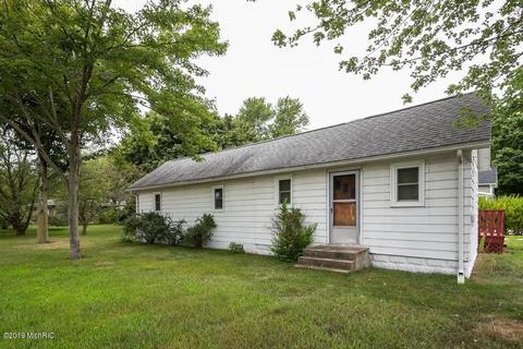 9010 Third St, Baroda, MI 49101 photo 4