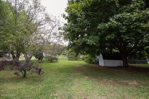 9010 Third St, Baroda, MI 49101 photo 5