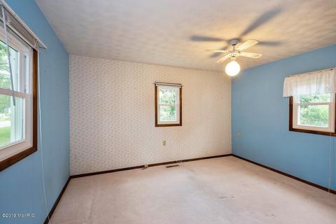 9010 Third St, Baroda, MI 49101 photo 12