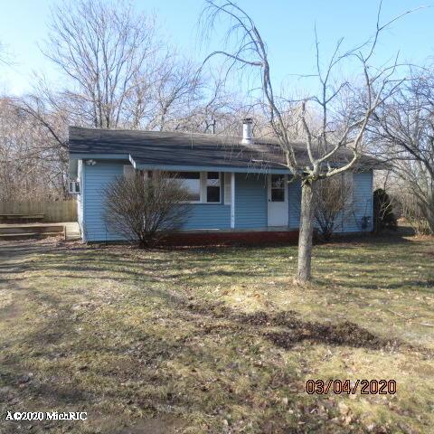 6184 Becht Rd, Coloma, MI 49038 photo 2