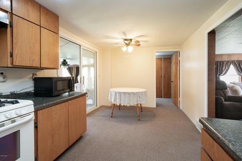 144 4th St, Plainwell, MI 49080 photo 5