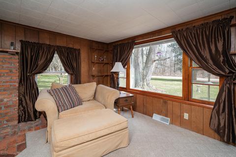 144 4th St, Plainwell, MI 49080 photo 8