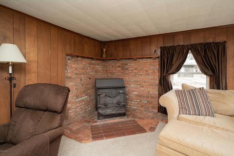 144 4th St, Plainwell, MI 49080 photo 9