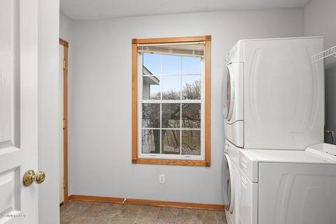556 Atkinson St, Sparta, MI 49345 photo 14