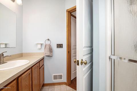 556 Atkinson St, Sparta, MI 49345 photo 11