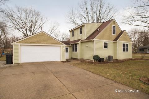 7734 Hickory Ave, Jenison, MI 49428 photo 4