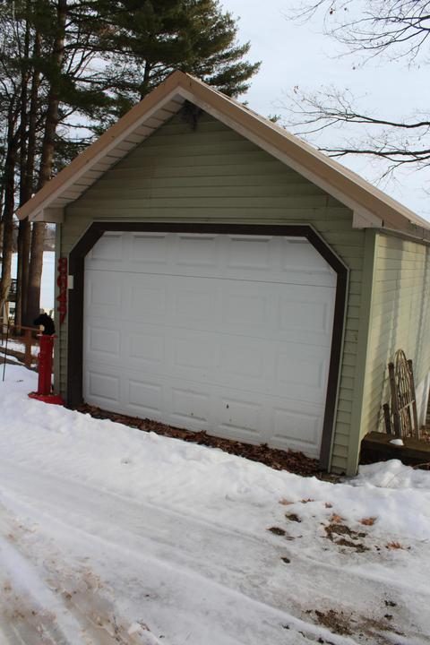 8647 Green Rd, Lakeview, MI 48850 photo 4