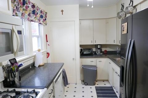 516 Elmhurst Ave, Parchment, MI 49004 photo 6