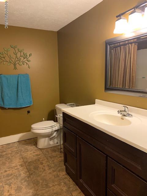 1188 S Oak Ave, White Cloud, MI 49349 photo 26