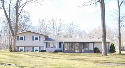 544 Schaeffer Dr, Coldwater, MI 49036 photo 2