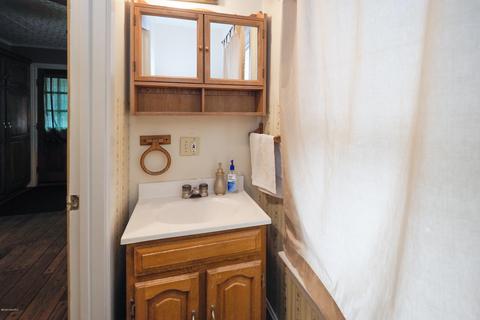 445 White Pigeon Rd, Constantine, MI 49042 photo 11
