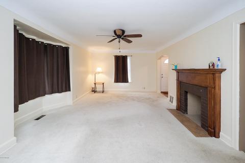 445 White Pigeon Rd, Constantine, MI 49042 photo 3