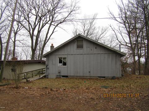 11612 Alling Rd, Plainwell, MI 49080 photo 1
