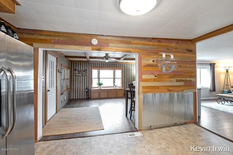 722 Alderman St, Belding, MI 48809 photo 10