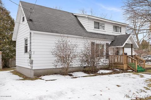 722 Alderman St, Belding, MI 48809 photo 3