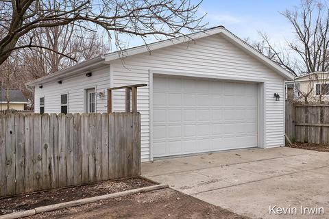 722 Alderman St, Belding, MI 48809 photo 23