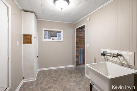722 Alderman St, Belding, MI 48809 photo 13