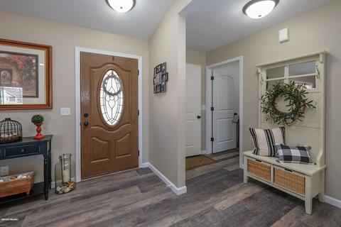 1002 Eley St, Otsego, MI 49078 photo 4