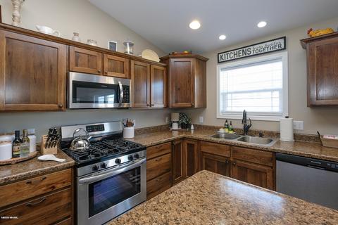1002 Eley St, Otsego, MI 49078 photo 11