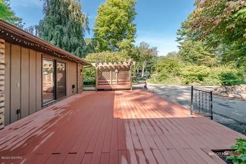 7214 S Walker Rd, Spring Lake, MI 49456 photo 9