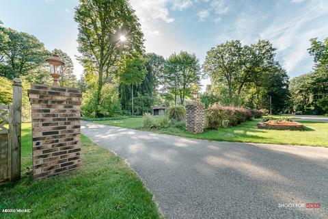 7214 S Walker Rd, Spring Lake, MI 49456 photo 3