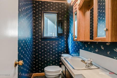 7214 S Walker Rd, Spring Lake, MI 49456 photo 22