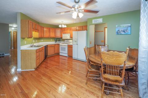 1181 106th Ave, Plainwell, MI 49080 photo 6