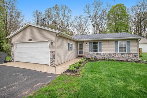 1181 106th Ave, Plainwell, MI 49080 photo 2