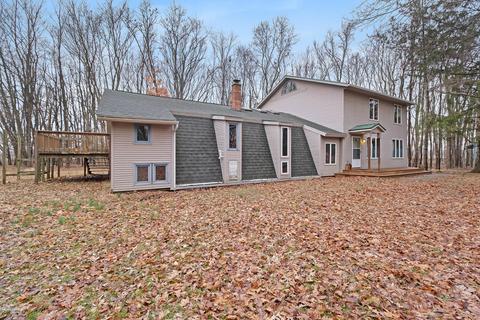 55264 Smith Rd, Mendon, MI 49072 photo 2