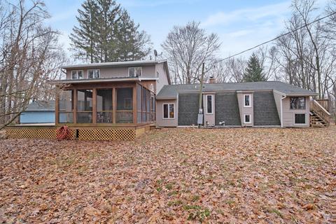 55264 Smith Rd, Mendon, MI 49072 photo 3