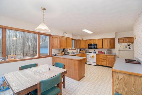 55264 Smith Rd, Mendon, MI 49072 photo 10
